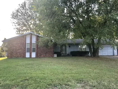 3701 N Stewart Ave, Springfield, MO 65803 photo 1