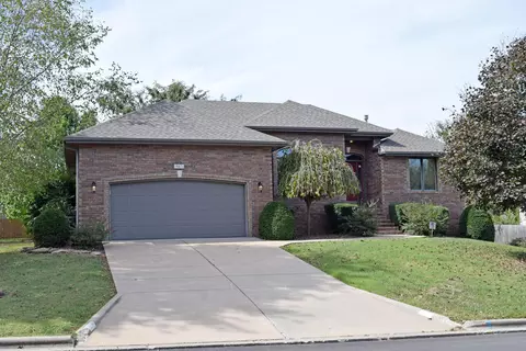 907 N 15th Ave, Ozark, MO 65721 photo 1