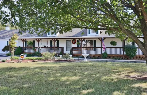 741 Royal Oak Dr, Branson, MO 65616 photo 1
