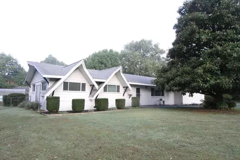3915 S Broadway Ave, Springfield, MO 65807 photo 1