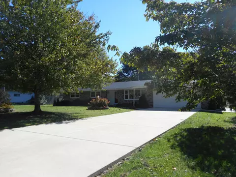 1292 E Sammy Ln, Springfield, MO 65804 photo 1