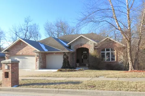 2775 S Pembrook Ave, Springfield, MO 65807 photo 1