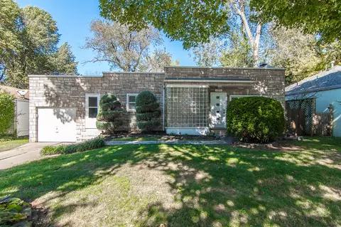 1311 E Stanford St, Springfield, MO 65804 photo 1
