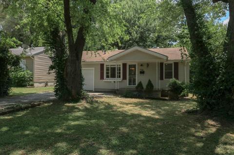 1530 E Nora St, Springfield, MO 65803 photo 1
