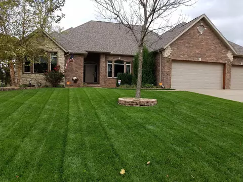 2629 E Olde Ivy St, Springfield, MO 65804 photo 1