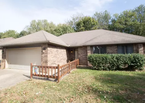 2074 S Broadway Ave, Springfield, MO 65807 photo 1