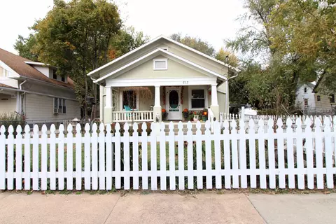 613 W Webster St, Springfield, MO 65802 photo 1
