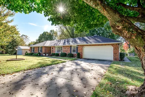 2454 Edgewood St, Springfield, MO 65804 photo 1