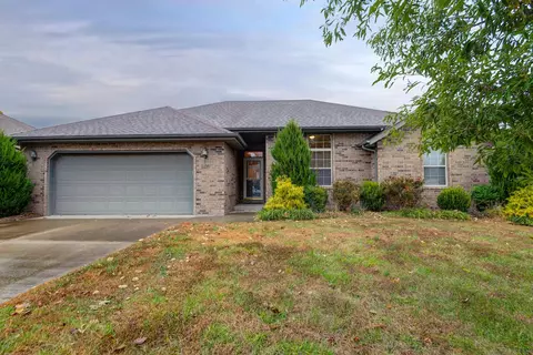 3841 W Cardinal St, Springfield, MO 65810 photo 1