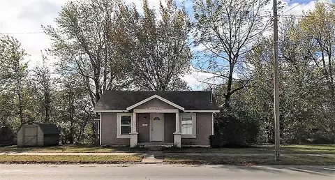 1440 E Dale St, Springfield, MO 65803 photo 1