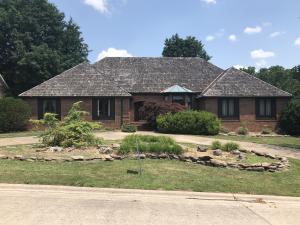 1945 E Canterbury St, Springfield, MO 65804 photo 1
