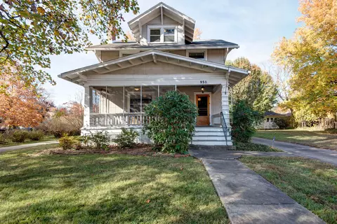 951 S Weller Ave, Springfield, MO 65802 photo 1