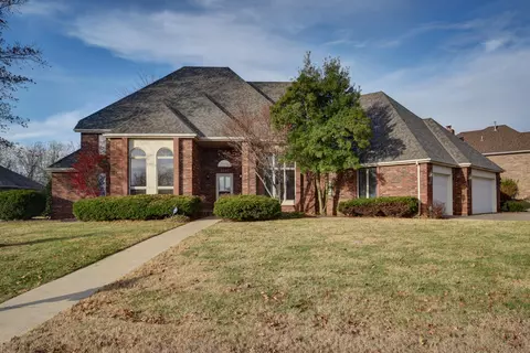 1217 N Chelmsworth Ln, Springfield, MO 65802 photo 1