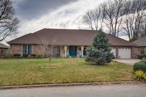 1734 E Vincent St, Springfield, MO 65804 photo 1