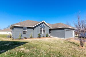 407 Ace Ct, Nixa, MO 65714 photo 1