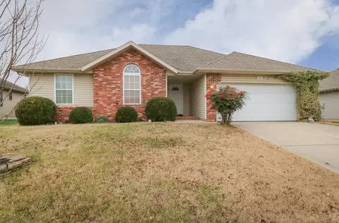 767 Breckyln Rd S, Springfield, MO 65802 photo 1