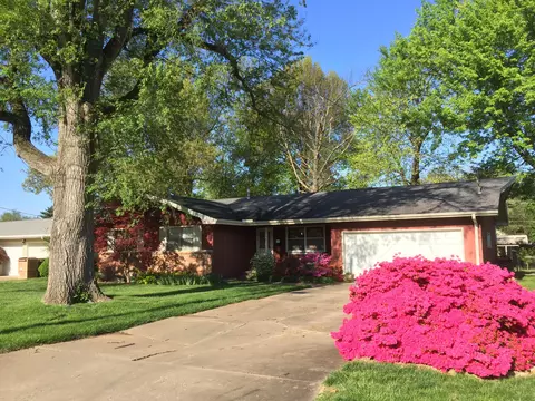 2021 S Roanoke Ave, Springfield, MO 65807 photo 1