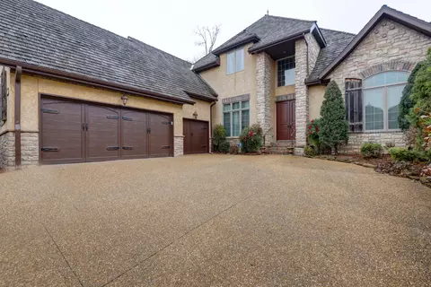 6250 S Creeksedge Dr, Ozark, MO 65721 photo 1