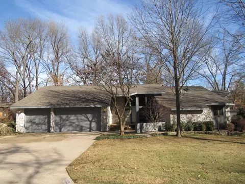1522 S Cedar Ridge St, Springfield, MO 65809 photo 1
