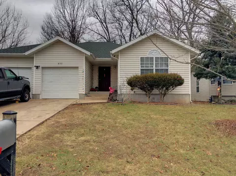 833 Hickory Ln, Nixa, MO 65714 photo 1