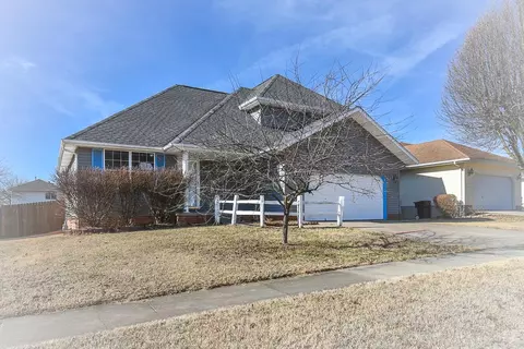 5481 S Sycamore Ave, Springfield, MO 65810 photo 1