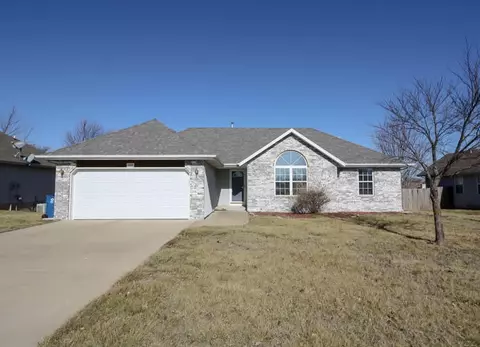 2935 W Westview St, Springfield, MO 65807 photo 1