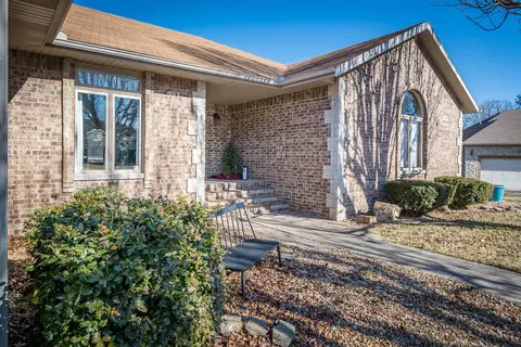 903 Bryce Ln, Nixa, MO 65714 photo 1