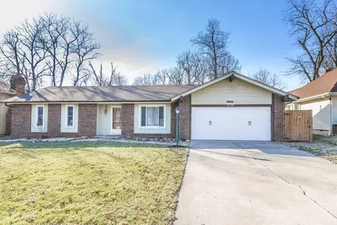 2139 S Hillcrest Ave, Springfield, MO 65807 photo 1