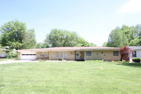 1952 S Cedarbrook Ave, Springfield, MO 65804 photo 1
