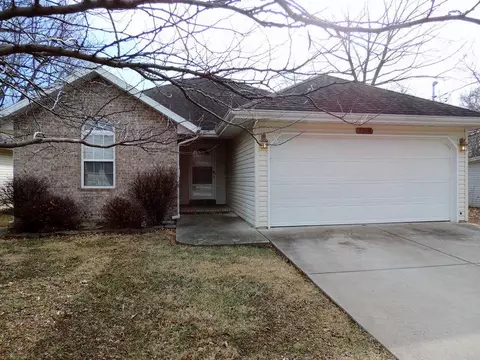758 W Tracy St, Springfield, MO 65807 photo 1