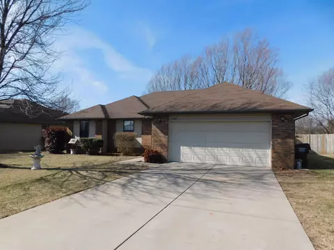 2503 S Timbercreek Ave, Springfield, MO 65807 photo 1
