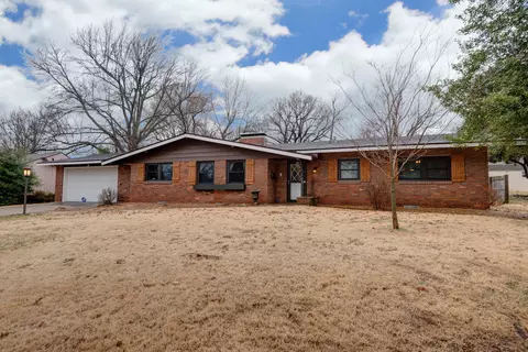 2641 E Glenwood St, Springfield, MO 65804 photo 1
