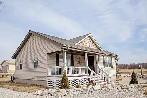 7507 E Division St, Springfield, MO 65802 photo 1