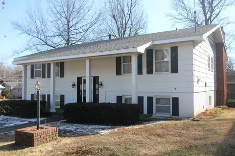 2530 E Cherokee St, Springfield, MO 65804 photo 1
