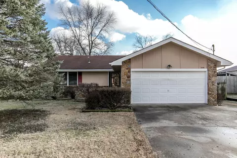 3108 W Riverside St, Springfield, MO 65807 photo 1