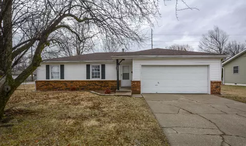 1231 W Edgewood St, Springfield, MO 65807 photo 1
