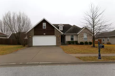 1010 E Skyline Ave, Ozark, MO 65721 photo 1