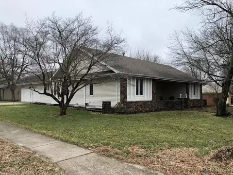 1828 E Holiday St, Springfield, MO 65804 photo 1