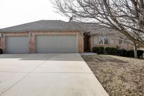 3676 W Edgewood St, Springfield, MO 65807 photo 1