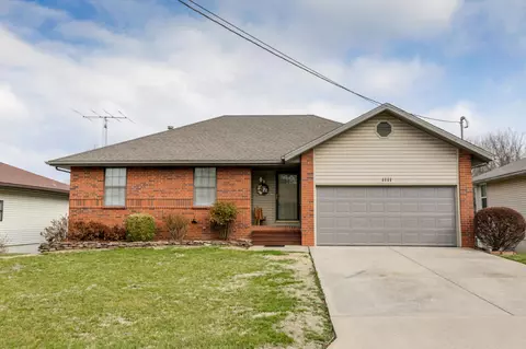 1111 E Snider St, Springfield, MO 65803 photo 1