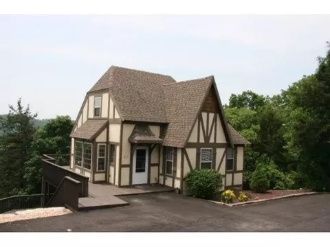 22 Campfire Dr, Branson West, MO 65737 photo 1