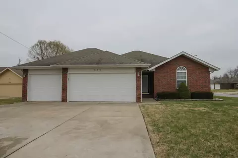 230 N Foster, Springfield, MO 65802 photo 1