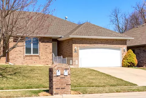 3161 W Sunset St, Springfield, MO 65807 photo 1