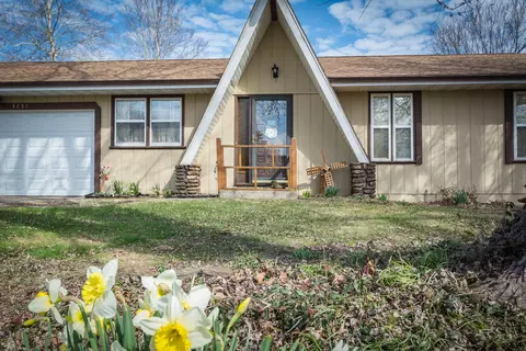 3231 W Edward St, Springfield, MO 65810 photo 1