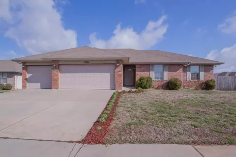 4427 W Normal St, Springfield, MO 65802 photo 1