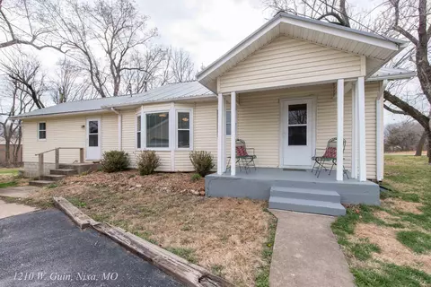 1210 W Guin Rd, Nixa, MO 65714 photo 1