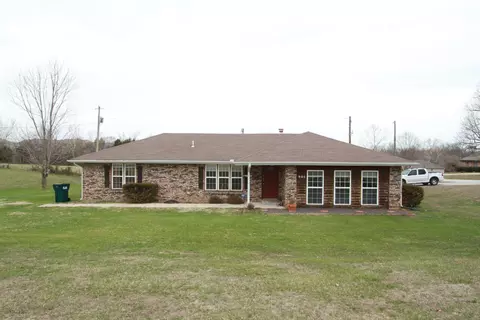 905 Smith Ave, Marshfield, MO 65706 photo 1