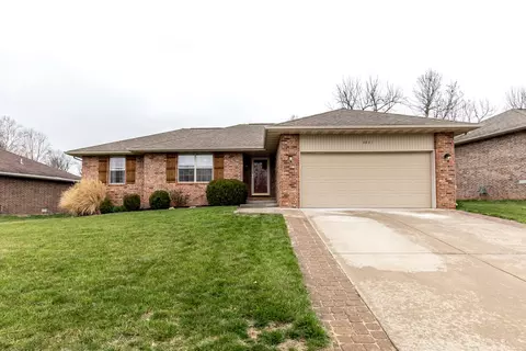 3891 W Parkridge Cir, Springfield, MO 65802 photo 1