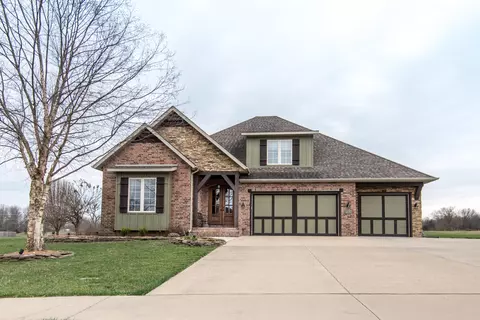 942 E Grace St, Republic, MO 65738 photo 1