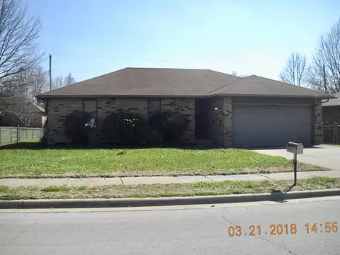 1154 W Lindberg St, Springfield, MO 65807 photo 1
